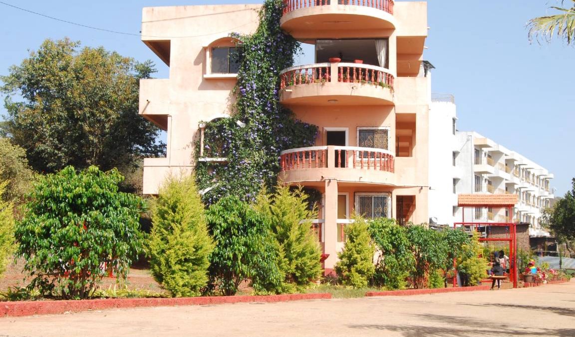 Panchgani Villa | 160 m² Villa ∙ 3 bedrooms ∙ 12 guests