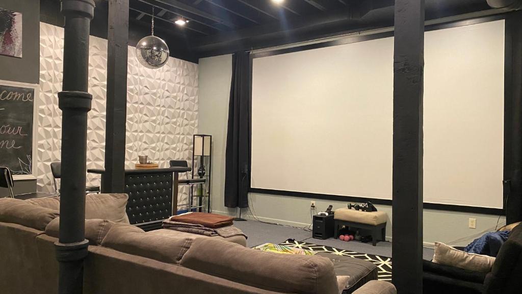 Benson House | 160inch Home Movie Theater- Great for movie night!