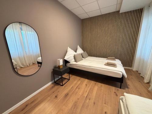 Vahrenwald Apartment | 160qm - 6 Zimmer - Parkplatz - Zentrum - MalliBase Apartments