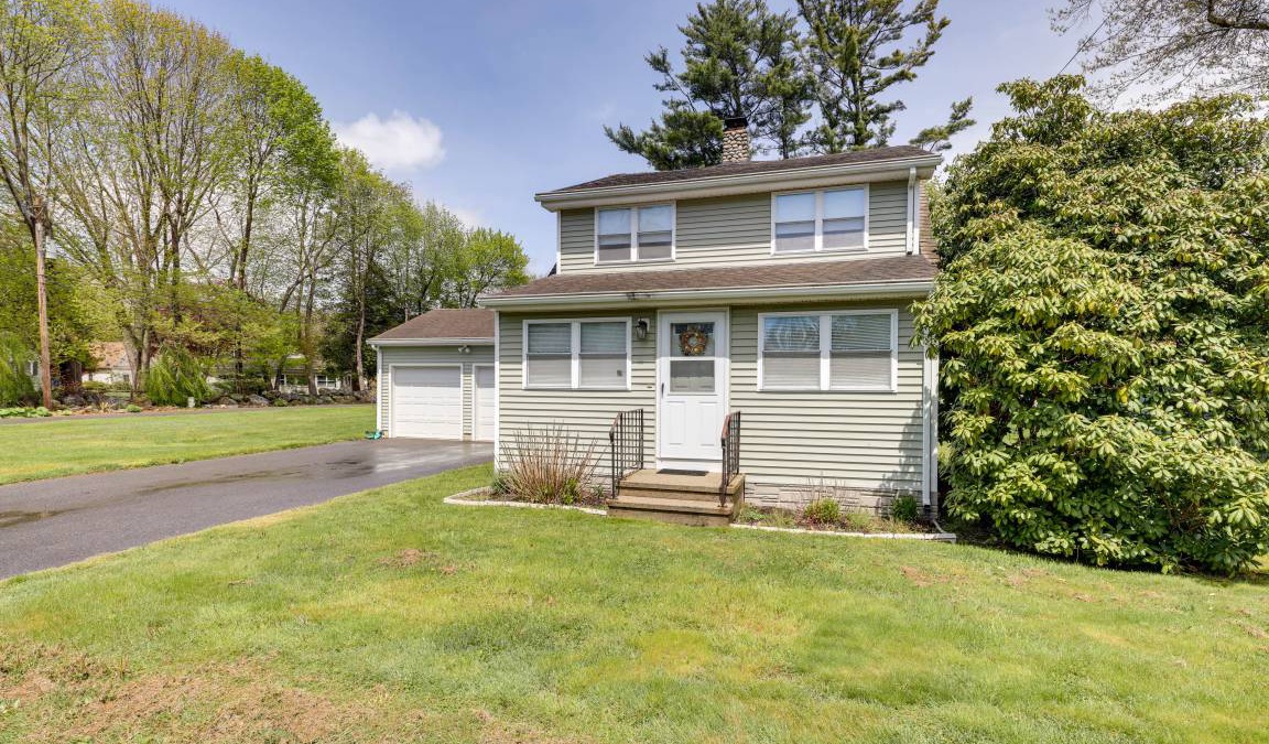 Saybrook Manor House | 161 m² House ∙ 3 bedrooms ∙ 6 guests