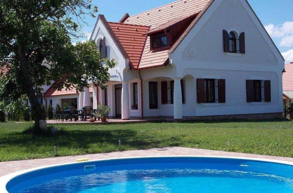 Nagyvazsony House | 162 m² House ∙ 5 bedrooms ∙ 17 guests