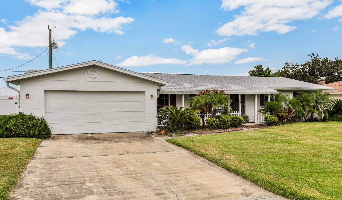 Surfside Estates House | 163 m² House ∙ 4 bedrooms ∙ 8 guests