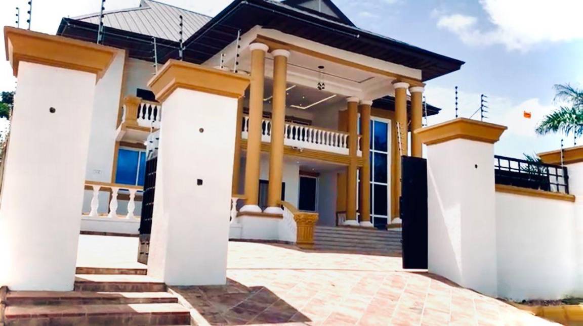 Kumasi Villa | 165 m² Villa ∙ 5 bedrooms ∙ 10 guests