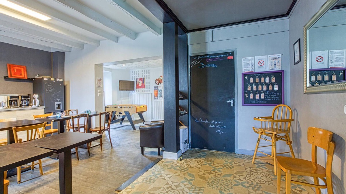 Lacroix-Barrez House | 17 bedroom accommodation in Lacroix-Barrez