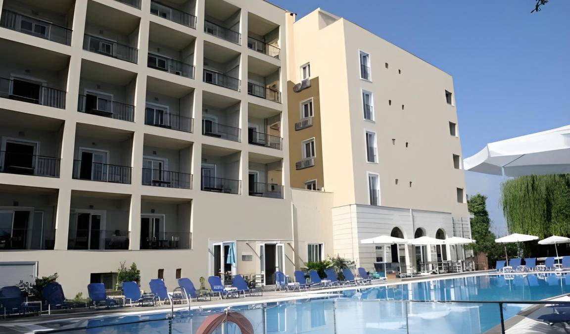 Kanoni Hotel | 17 m² Hotel ∙ 6 guests