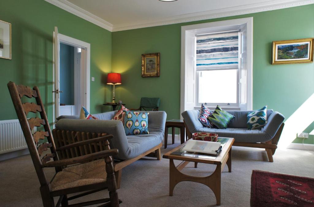Helensburgh Apartment | 17 William Street