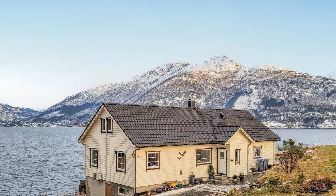Hardangerfjord House | 170 m² House ∙ 4 bedrooms ∙ 8 guests