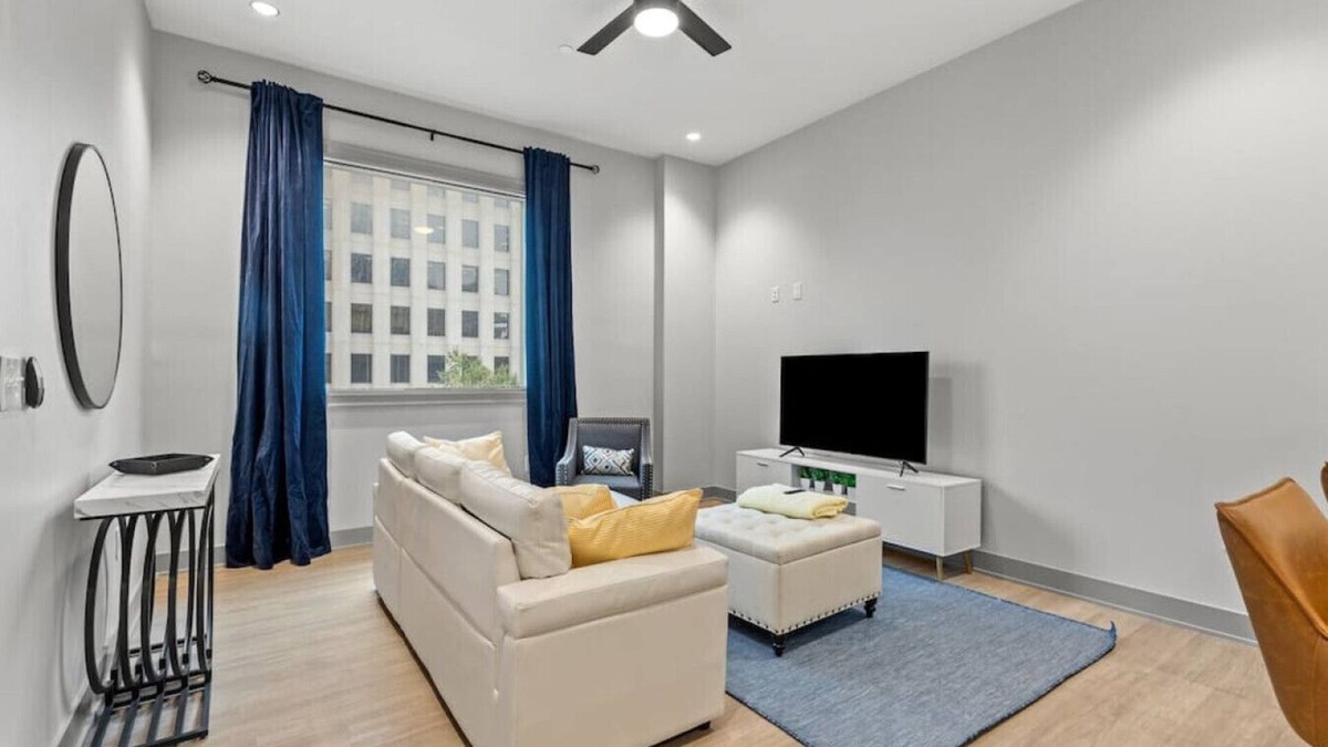 Downtown Condo | 175 LEX - Spacious Two Bedroom - Near Rupp Arena!