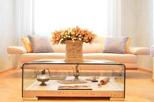 Saburtalo Apartment | 175 m² Apartment ∙ 3 bedrooms ∙ 15 guests