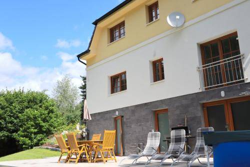 Petrov House | 175 m² House ∙ 3 bedrooms ∙ 6 guests