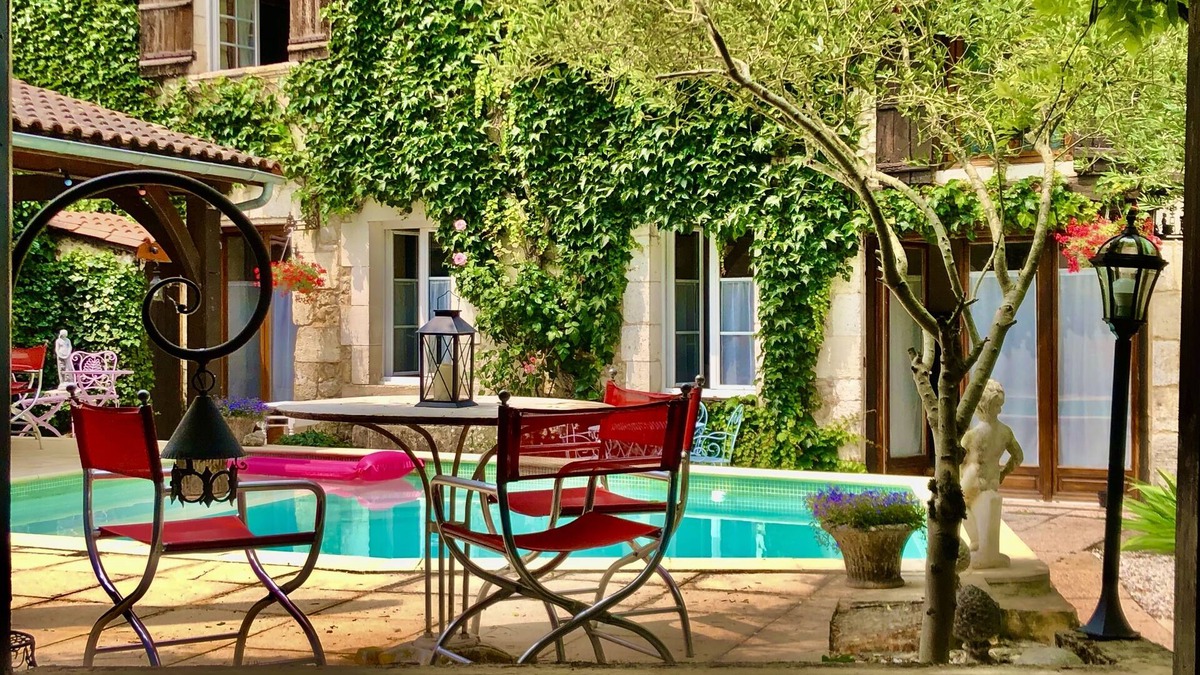 Tocane-Saint-Apre House | 175m2 from the 18th century just for you!