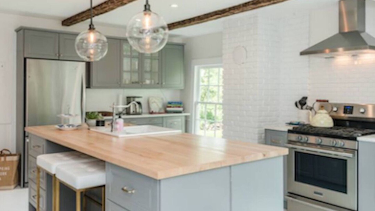 Cold Spring House | 1780 Hudson Valley Farmhouse
