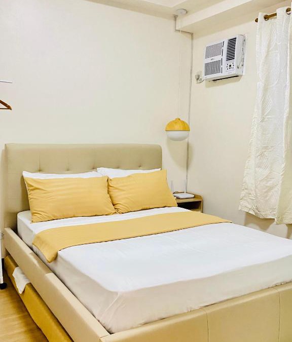 A. Bonifacio House | 17Eleven Staycation Home