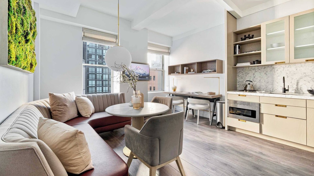 Financial District Apartment | 17John: Luxury One Bedroom Apartment