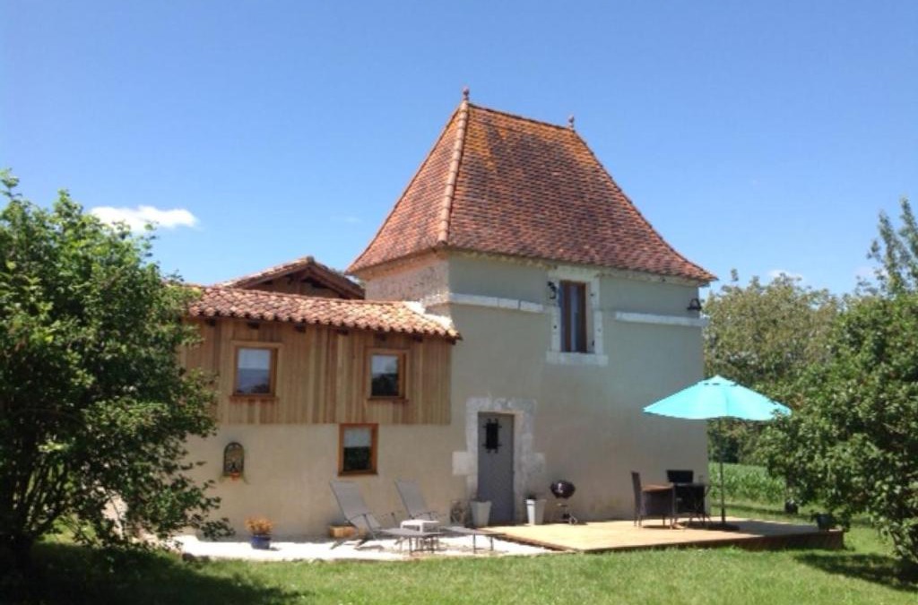 Palluaud Ski Chalet | 17th C French Pigeonaire - magical romantic couples retreat