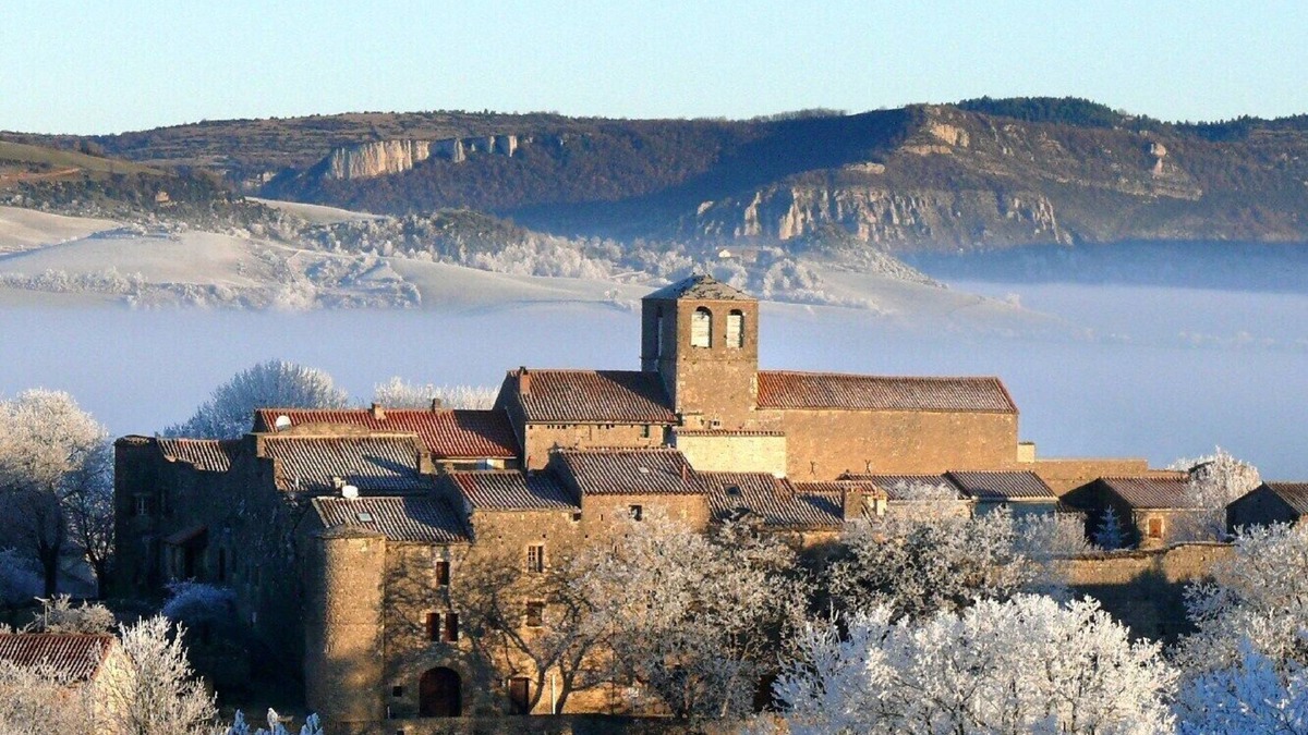 Saint-Jean-et-Saint-Paul House | 17th century house in st jean d'alcas