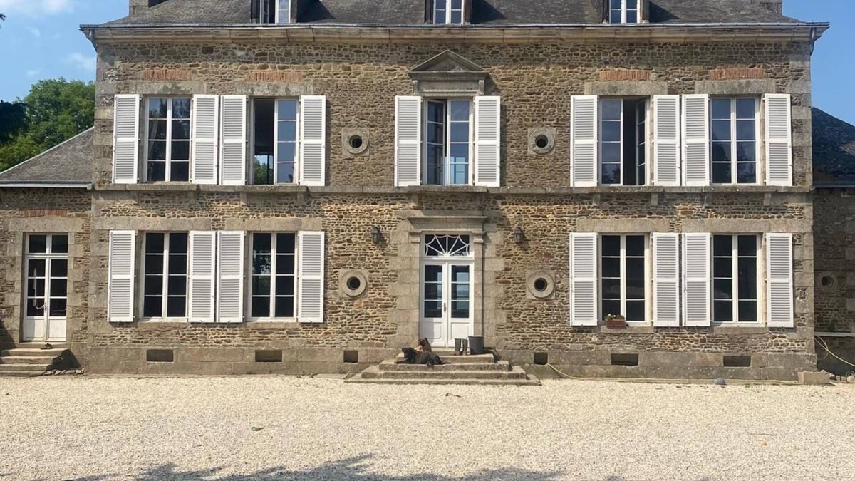 Pre-en-Pail Other | 17th-century château in Mayenne, for groups, families and events.