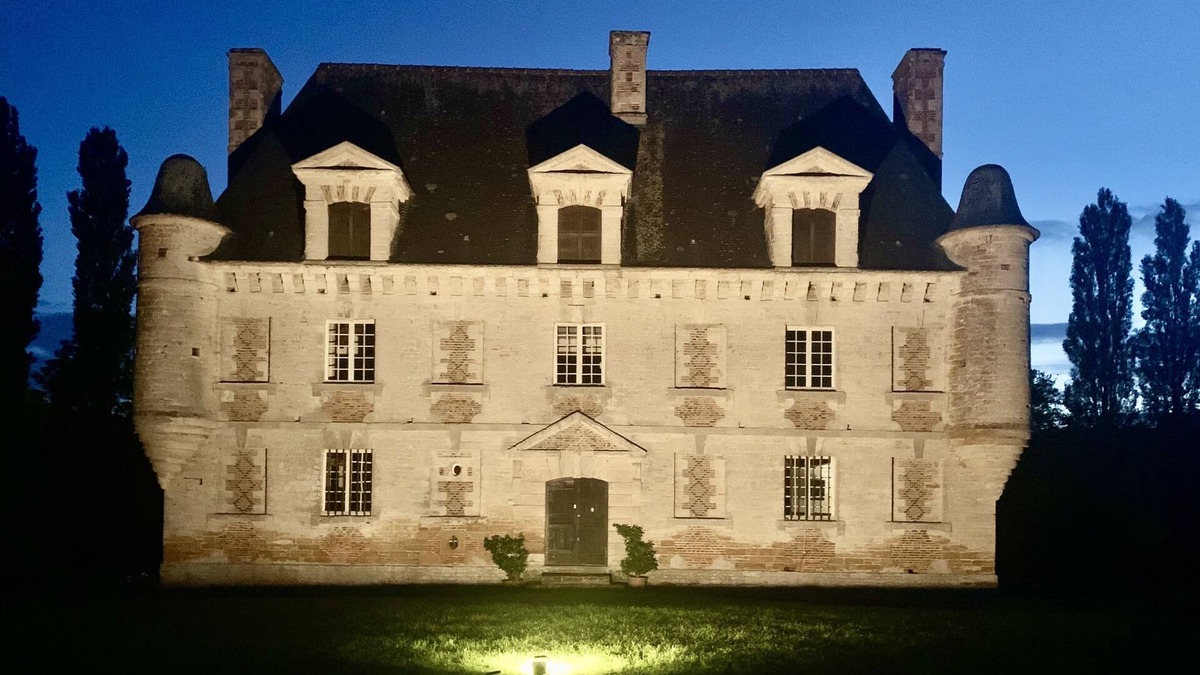 Mardilly Other | 17th century manor house for a complete change of scenery