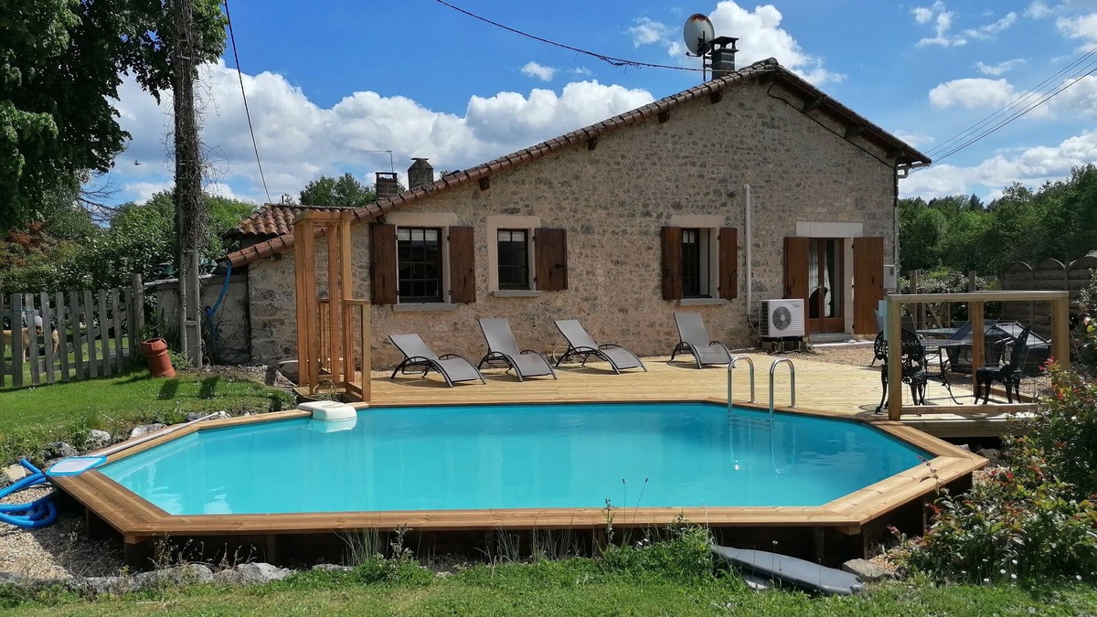 Vaunac Other | 17th century renovated stone built farm house with private pool and garden
