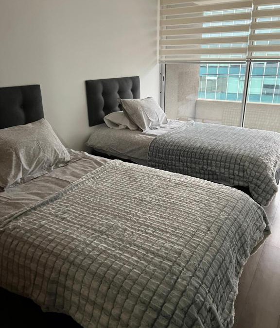 Vitacura Apartment | 18 ,Costado Clinica las Condes, 5 personas