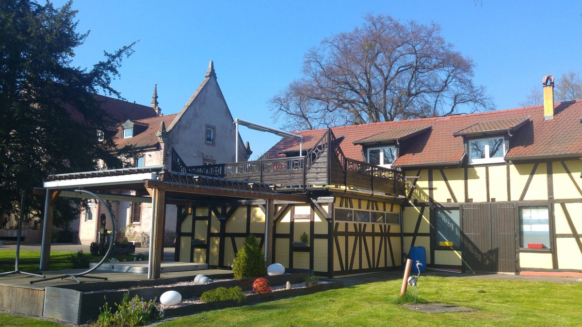 Gerstheim House | 18 km from Europa park Rust, Gîte CLIMATISE the stables of Bancalis 5 *.