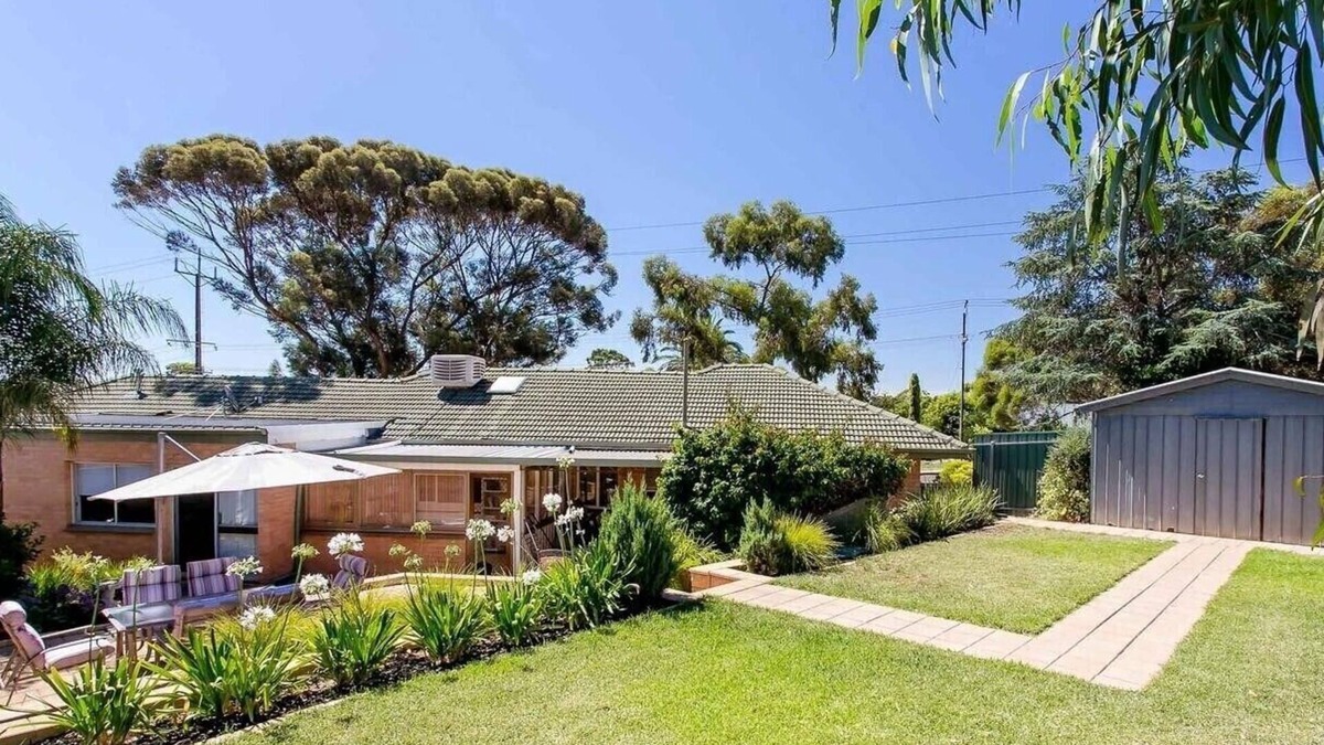 Pasadena House | 18 + people large grouphouse