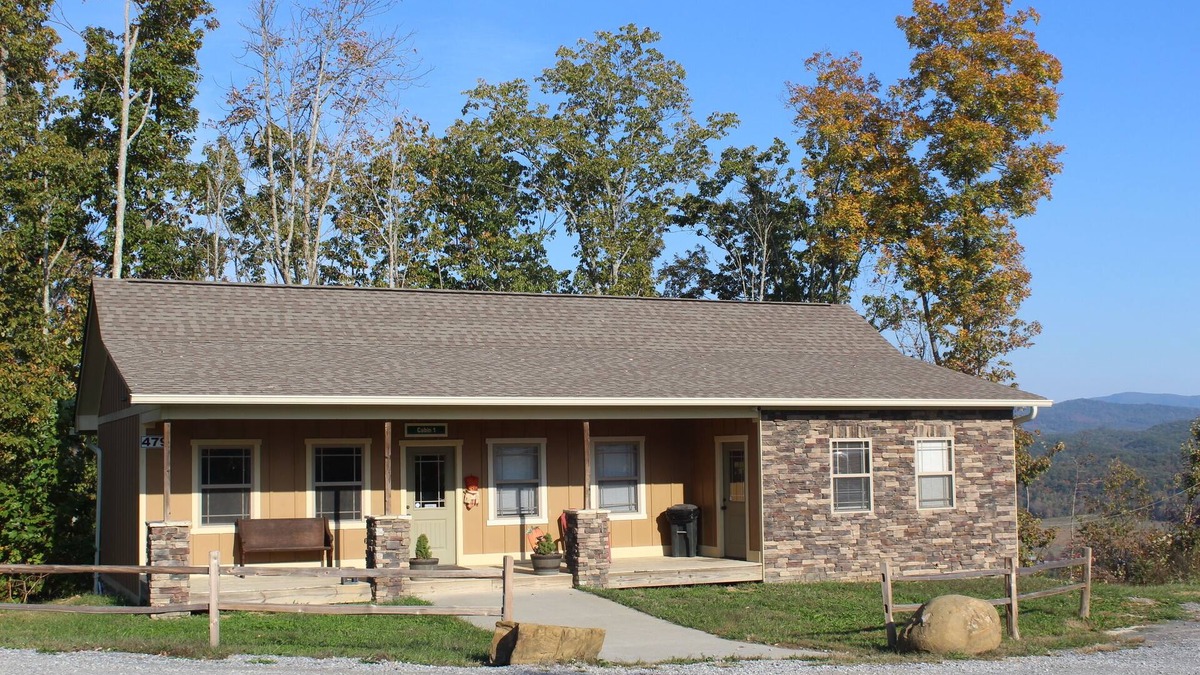 Tennga House | 18-Person Cabin in the Mountains of Ocoee, TN!