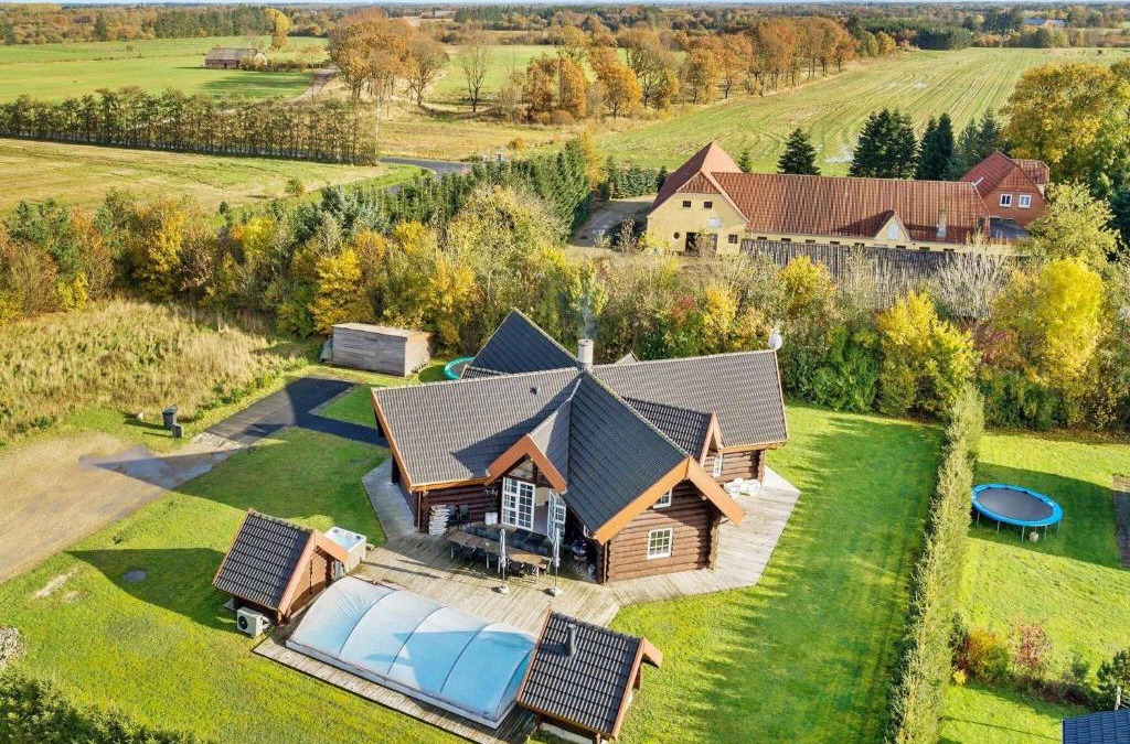 Ansager House | 18 person holiday home in Ansager