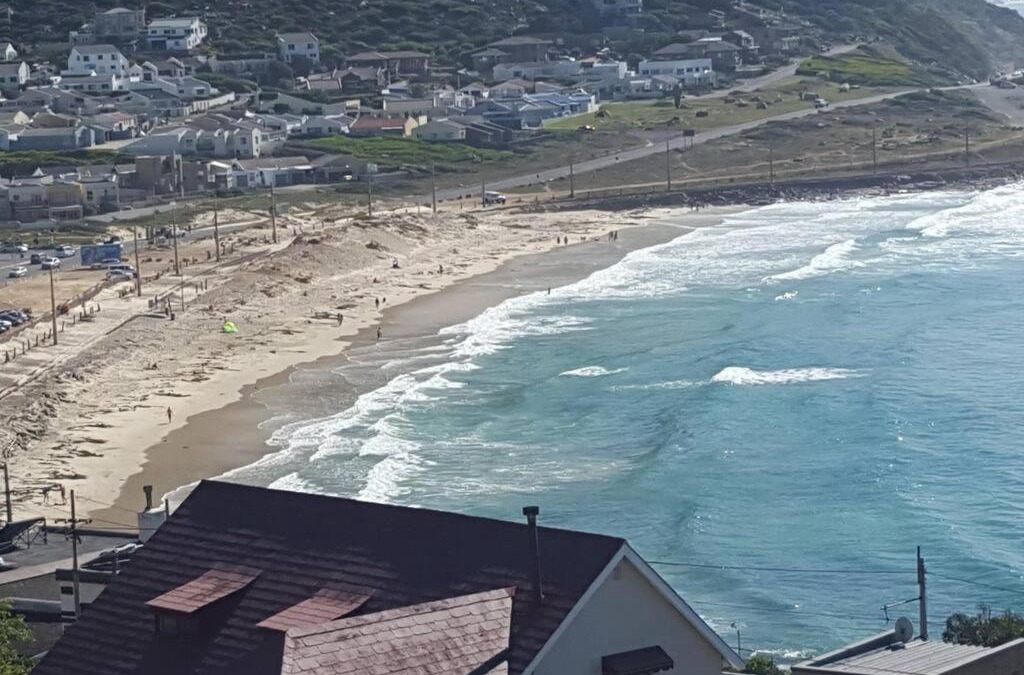 Glencairn Apartment | 18 Steps - Seaside Cottage with breathtaking views