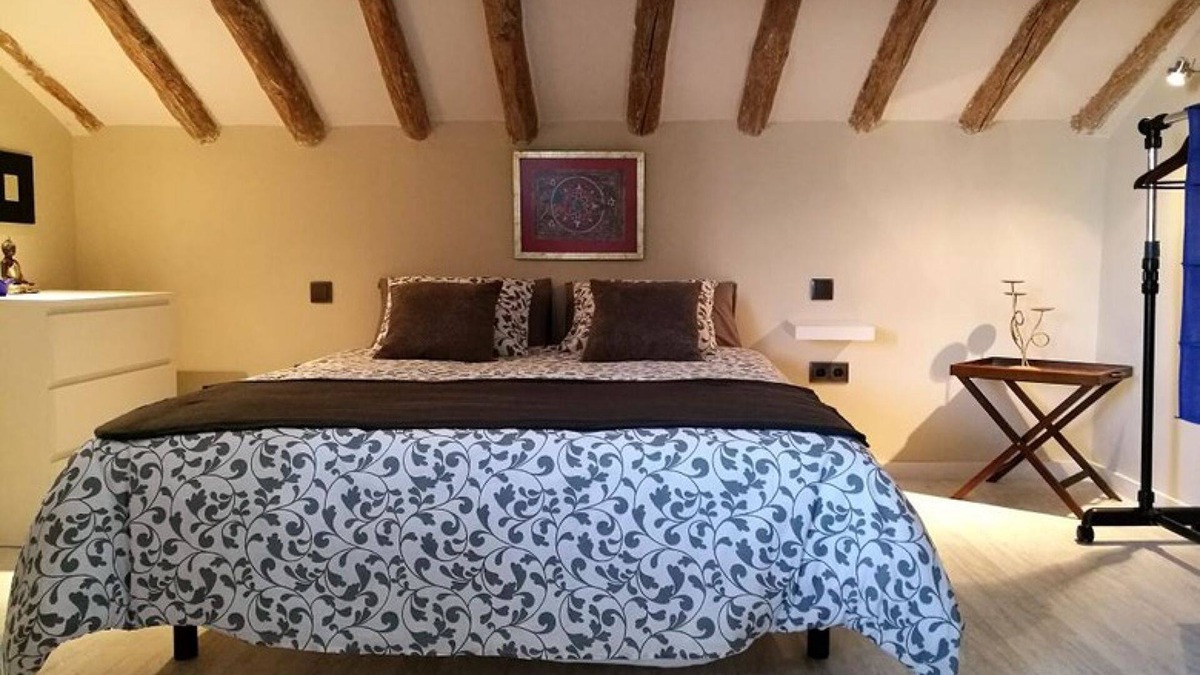 Casablanca Apartment | 18 Towers cozy attic attic