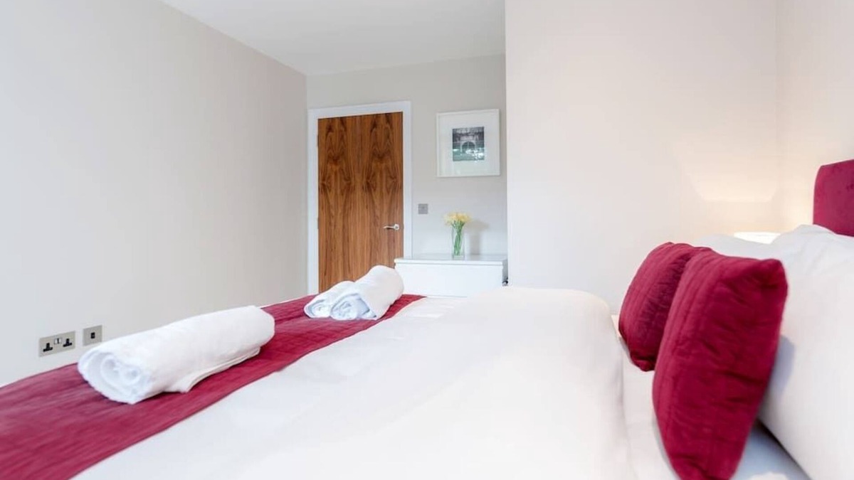 Reigate Apartment | 18 Trinity House - 1 bedroom apartment
