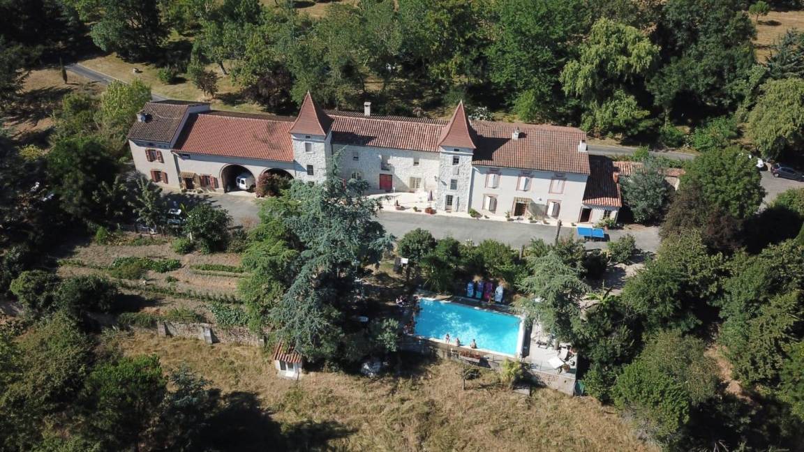 Servies House | 180 m² Gîte ∙ 4 bedrooms ∙ 11 guests