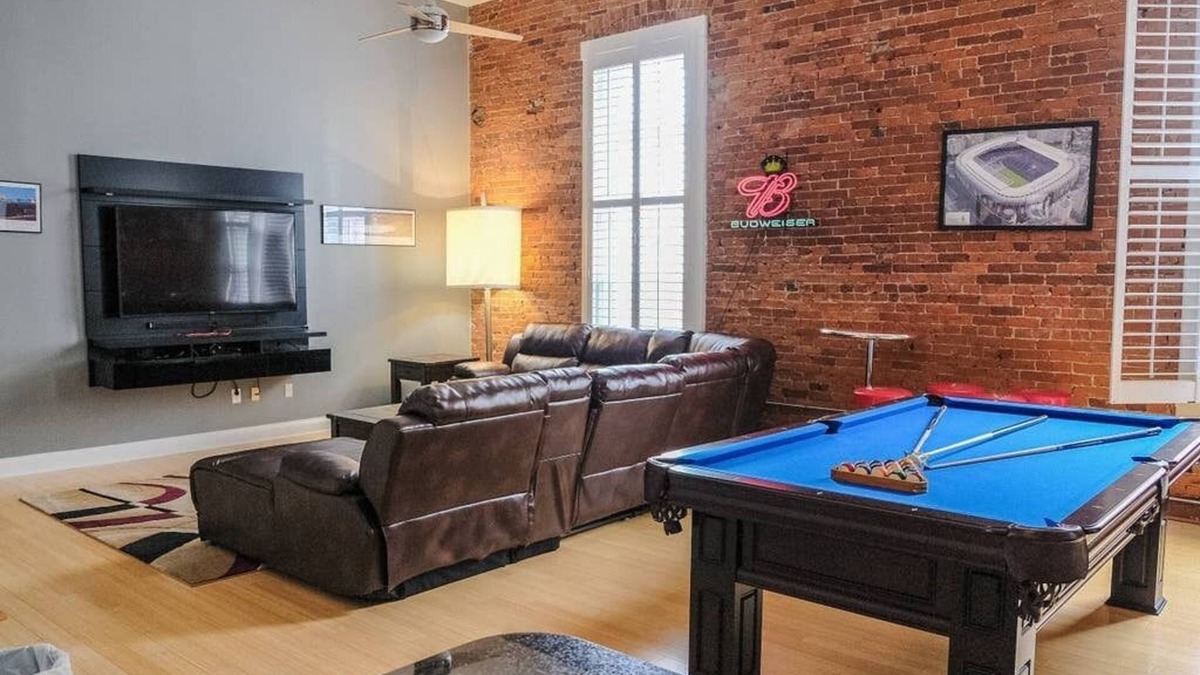 Wholesale District Apartment | 1800 Sq Ft Loft Downtown Near Convention Center