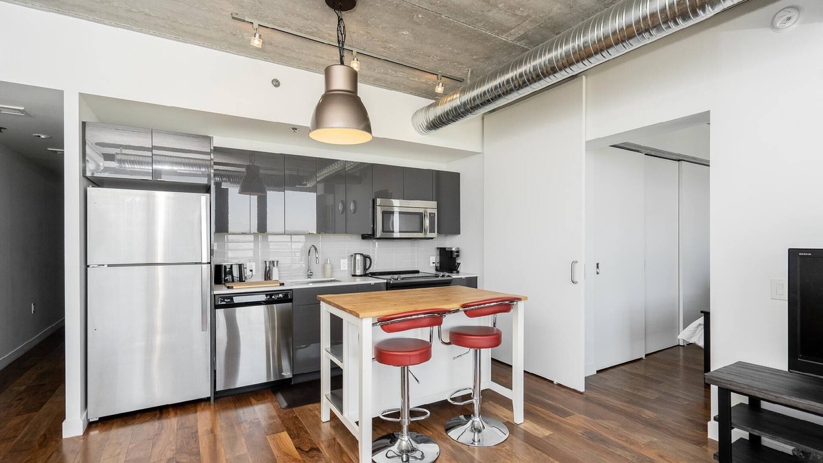 Exchange District Condo | (1801)Downtown Glasshouse+ 1 Bedroom Remarkable Suite+Fast WiFi(311)