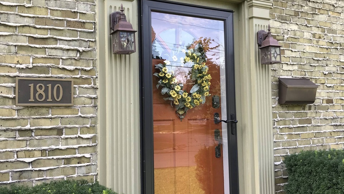 Beloit Bed & Breakfast | 1810 Emerson House Bed & Breakfast - Adults Only