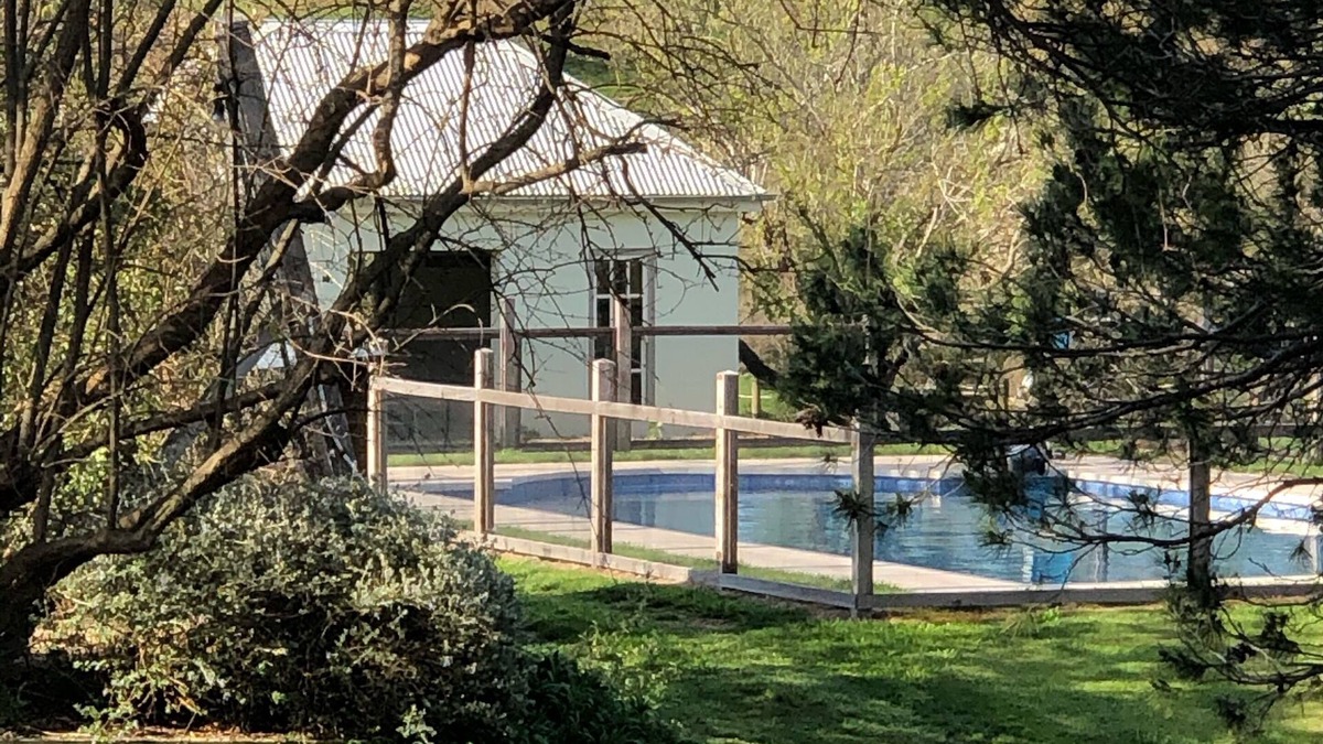 Parkesbourne House | 1830's KippilawLuxurious Stonehouse