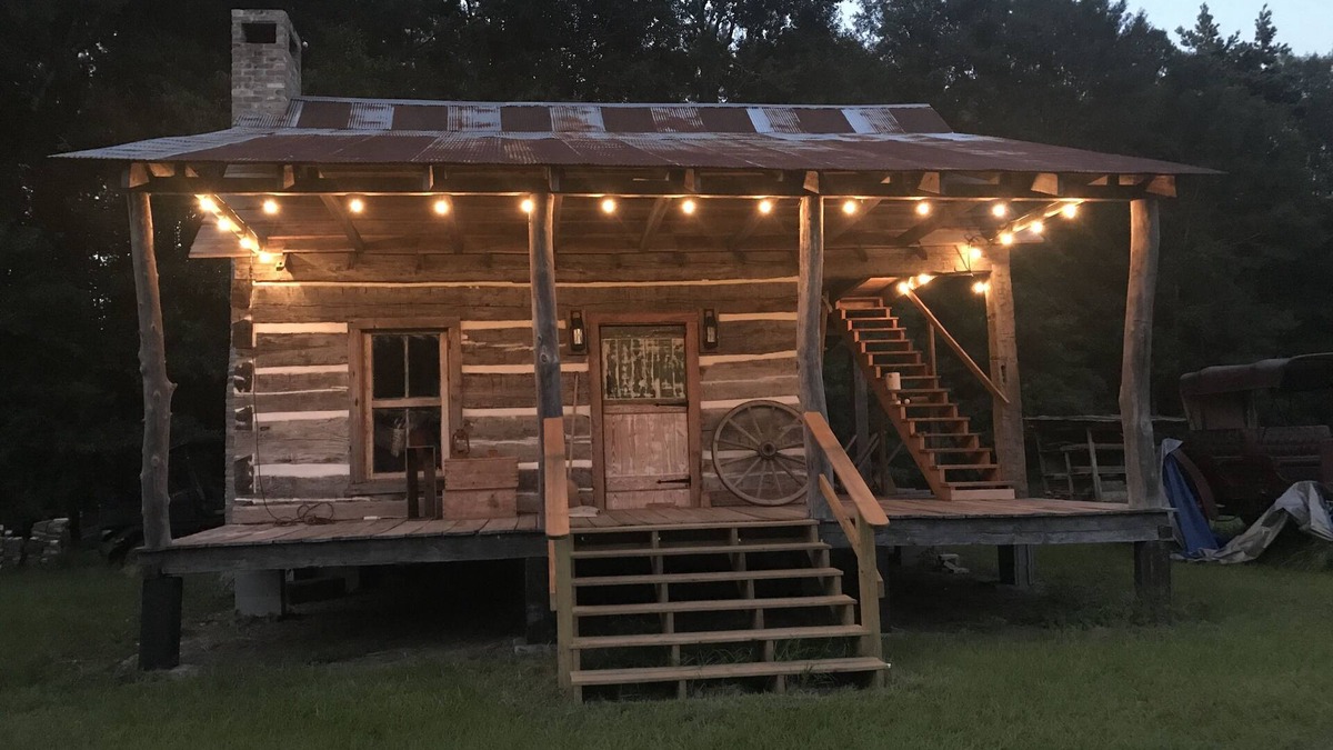 Kokomo House | 1830’s Log Cabin