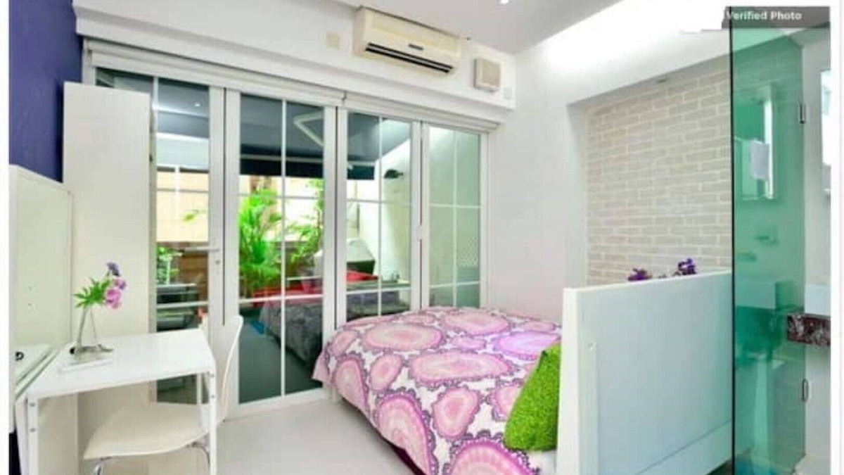 Sheung Wan Apartment | 185 Entire flat with 2 bedrooms, w.Terrace