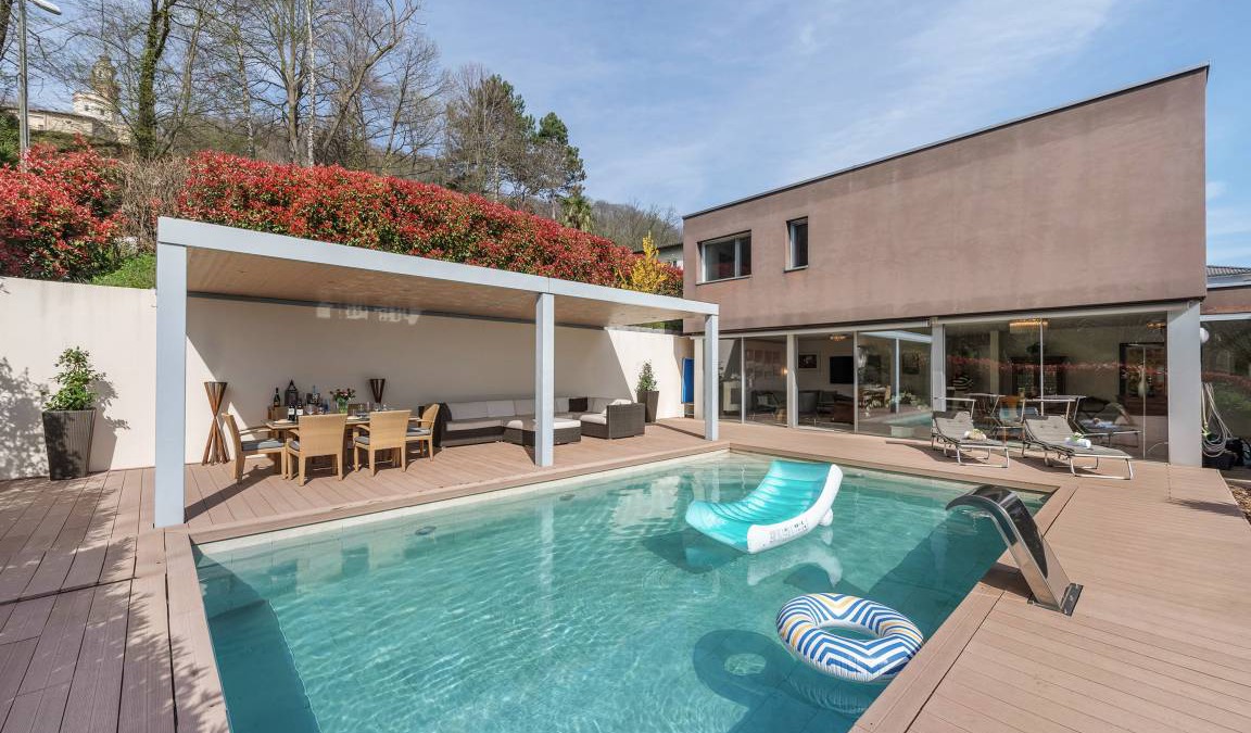 Carona Resort | 185 m² Luxury rental ∙ 3 bedrooms ∙ 6 guests