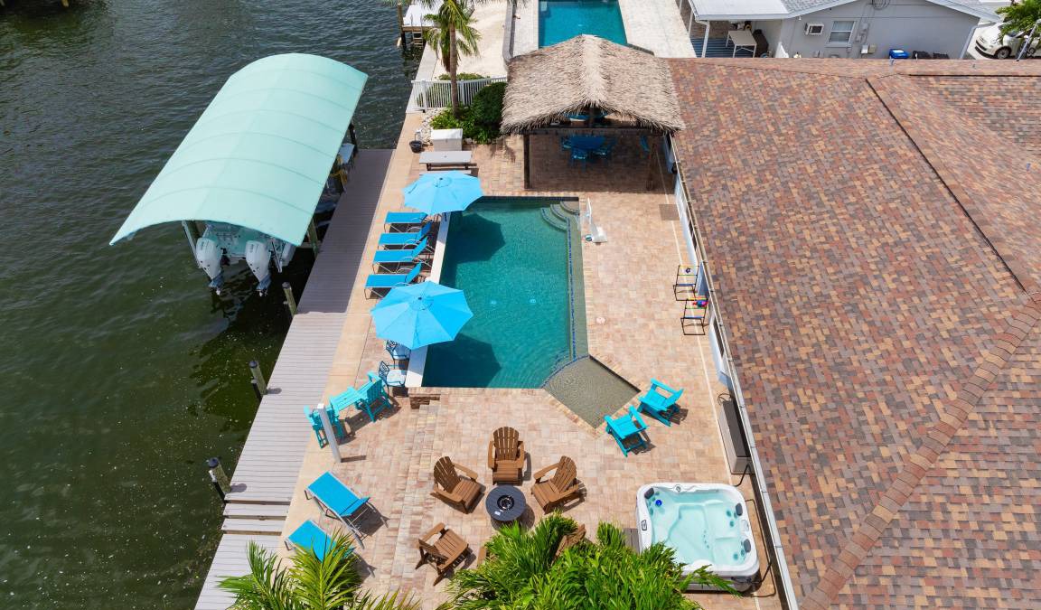 Whitney Beach House | 186 m² House ∙ 3 bedrooms ∙ 10 guests