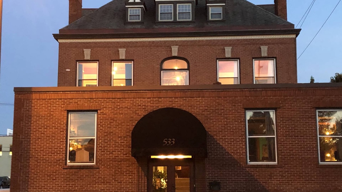 West Central House | 1880's Mansion with 3 Fireplaces, 12 bedrooms, Downtown historic area