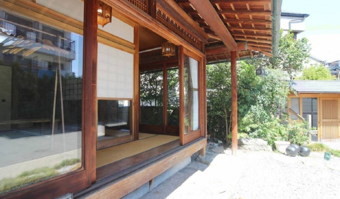 Neyagawa House | 189 m² House ∙ 5 bedrooms ∙ 15 guests