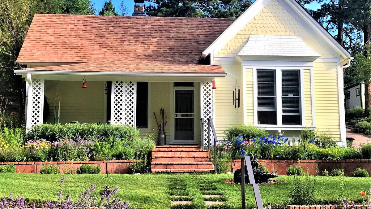Cascade House | 1898 Victorian Bungalow Nestled at the Base of Pikes Peak-Near Attractions
