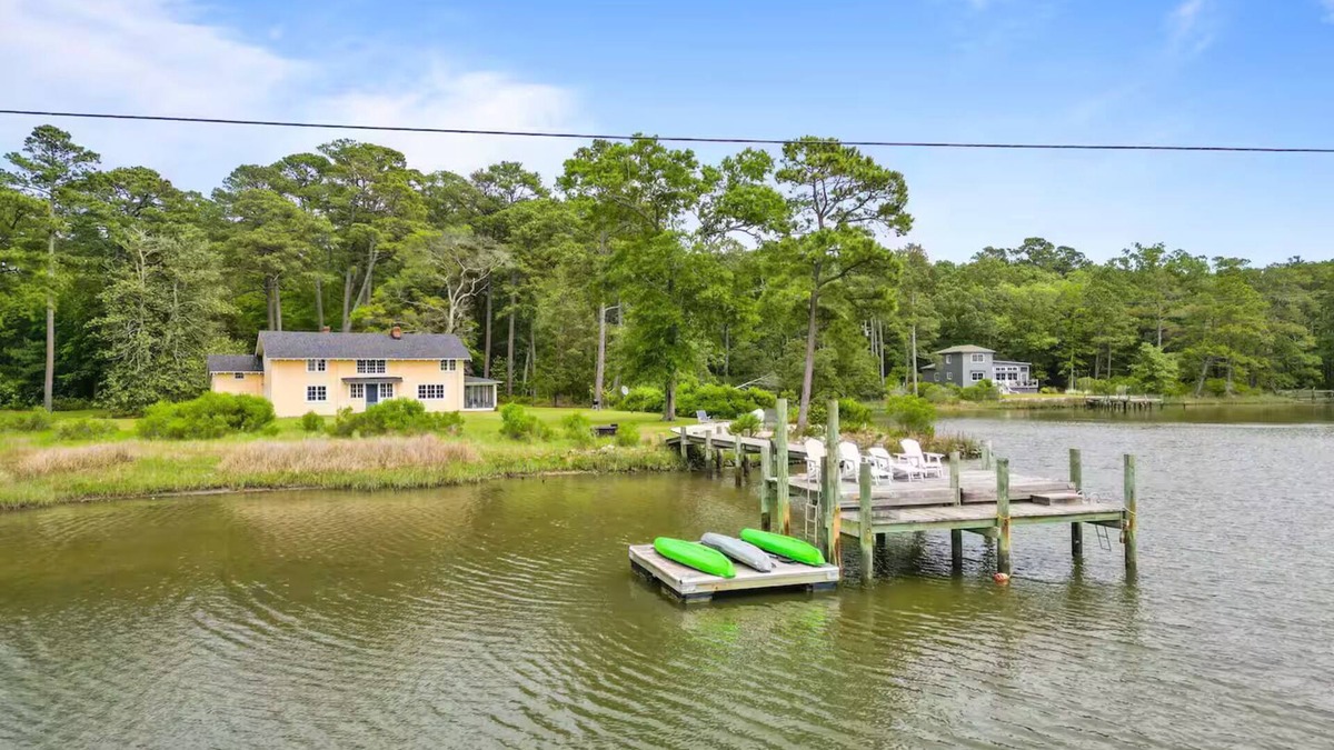 North House | 1899 Old Log Cabin School House w/10 acres on the Chesapeake Bay with Beach