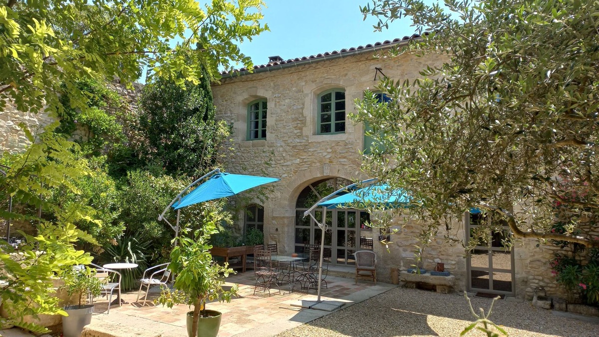 Souvignargues Cottage | 18th c. post house in Gard stone, sleeps 8 to 10. Exceptional