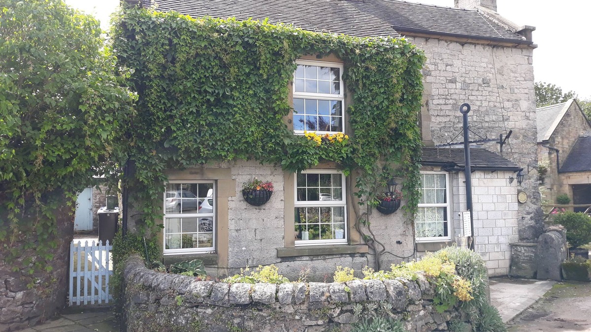 Hartington Cottage | 18th century 2 bed cottage in Hartington with private garden