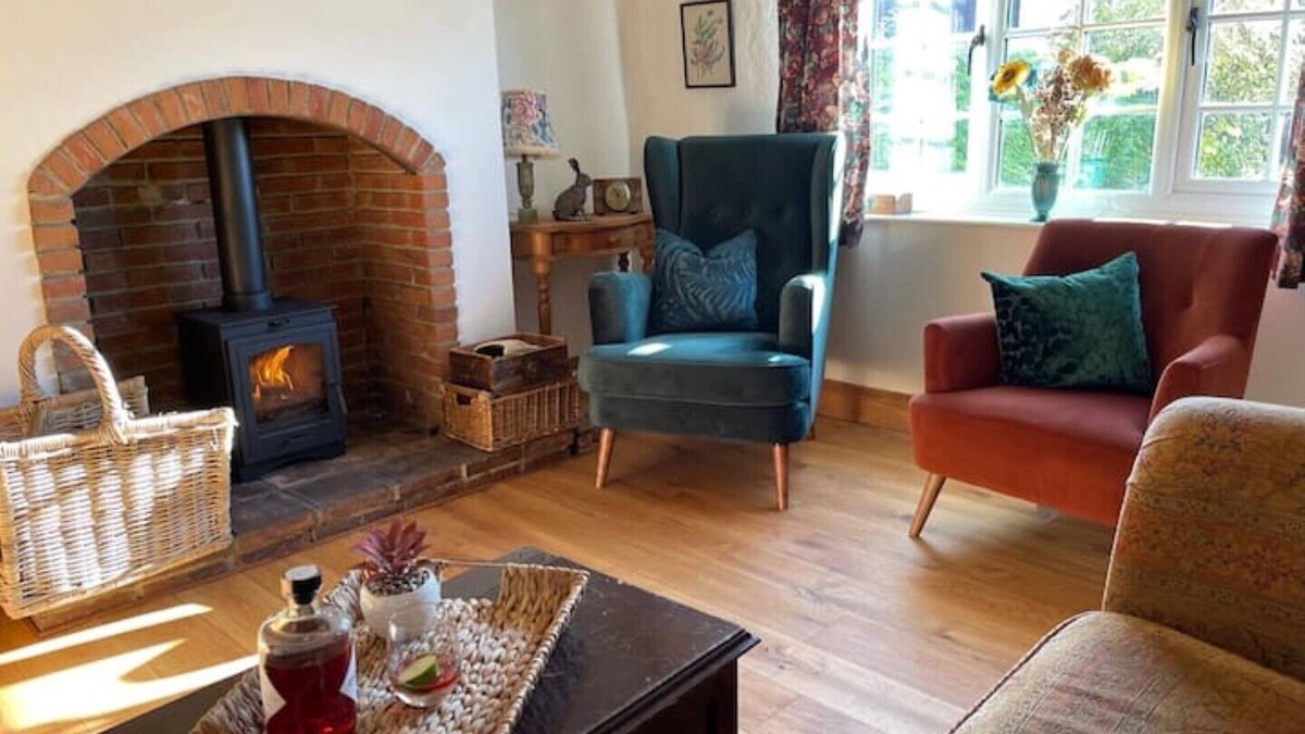 Thornton-le-Moor Cottage | 18th century Country cottage