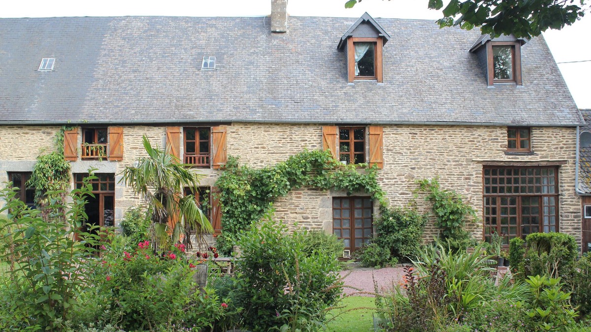 Les Loges-Marchis House | 18th Century renovated farmhouse - situated in rural Normandy.