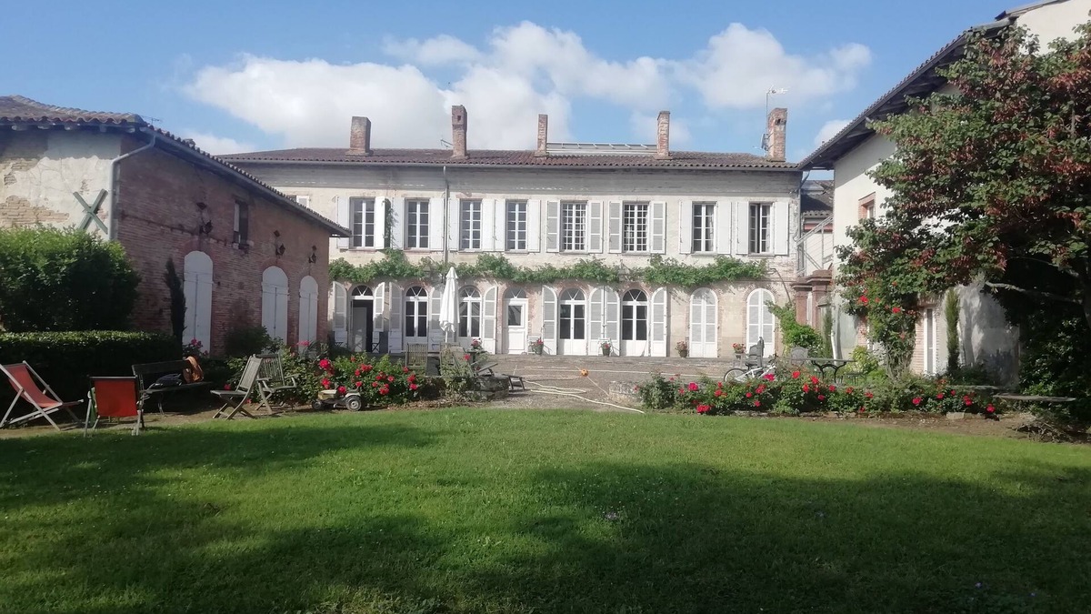 Montgiscard House | 18th century manor house with swimming pool 15 minutes from Toulouse towards Carcassonne