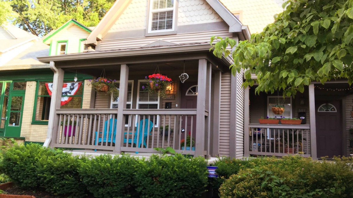 Fountain Square House | 1900s Victorian In Historic Fountain Square. Discounts for Long Term Rentals!